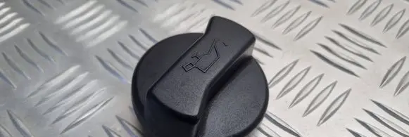 Audi 100 S4 C4 Oil filler cap 026103485A