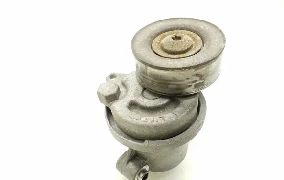 Mitsubishi ASX Generator/alternator belt tensioner