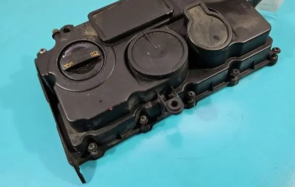 Volkswagen Touran I Rocker cam cover 03G103469L IMPRK1426371