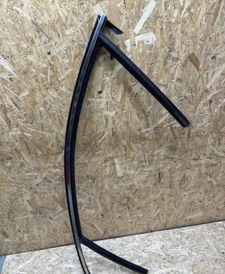 Renault Talisman Front door glass trim molding