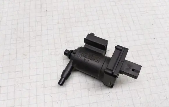 Mercedes-Benz C W203 Turbo solenoid valve A2030000178