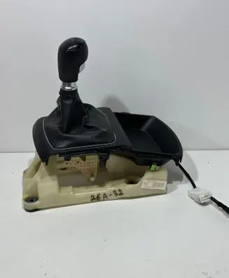 Hyundai i30 Gear shifter/selector 84650A6000 43700A5300RY