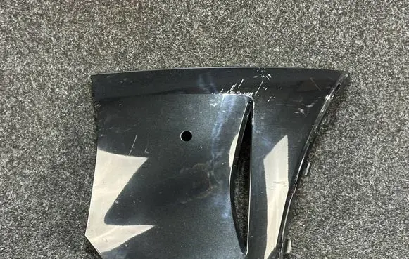 Mini One - Cooper F56 F55 Front bumper corner part panel trim 9450547