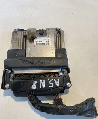 Audi A5 8T 8F Engine control unit/module 03L906022MR 8K0907352