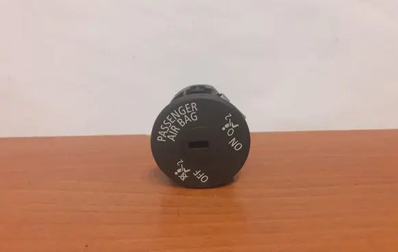 BMW 5 F10 F11 Passenger airbag on/off switch 9196886 9329