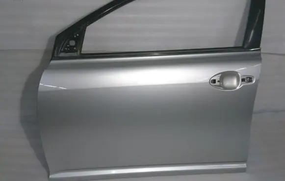 Toyota Avensis T250 Front door 6700205050