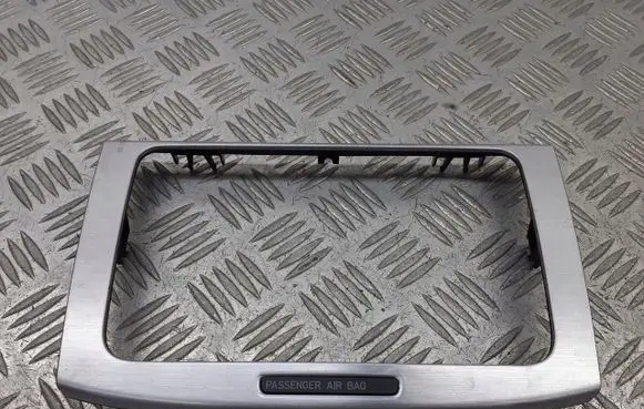 Volkswagen PASSAT B6 Head unit multimedia control 3C0858069