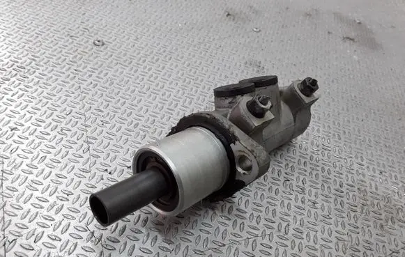 Ford Galaxy Master brake cylinder