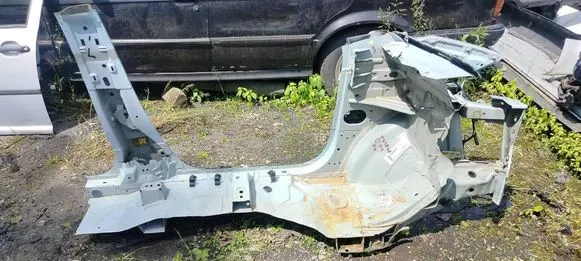Front quarter panel