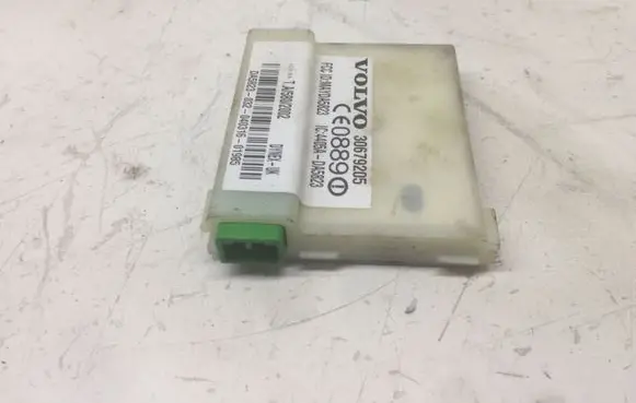 Volvo V70 Alarm control unit/module 30679205