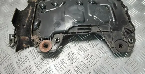 Renault Latitude (L70) Rocker cam cover 8200672464