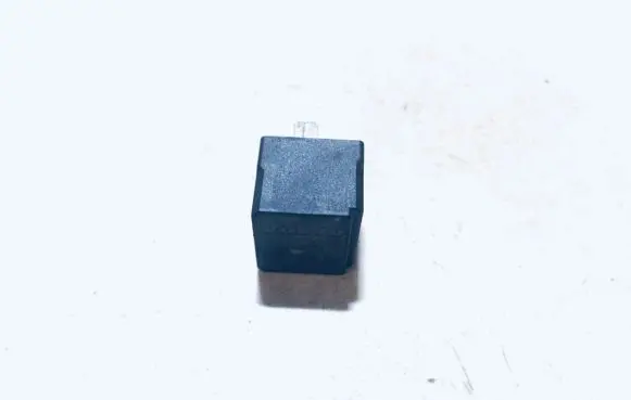 Volvo S80 Other relay 9441160 4r000779401