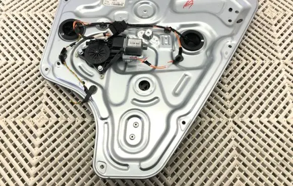 KIA Venga Rear door window regulator with motor 83480-1P010