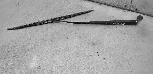 Toyota Yaris Windshield/front glass wiper blade 