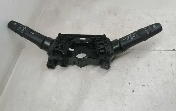 Mitsubishi ASX Wiper turn signal indicator stalk/switch 17G688