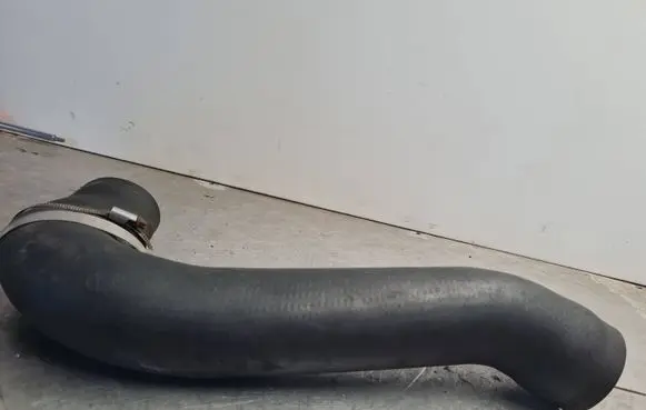 Mercedes-Benz Sprinter W901 W902 W903 W904 Intercooler hose/pipe 901582282
