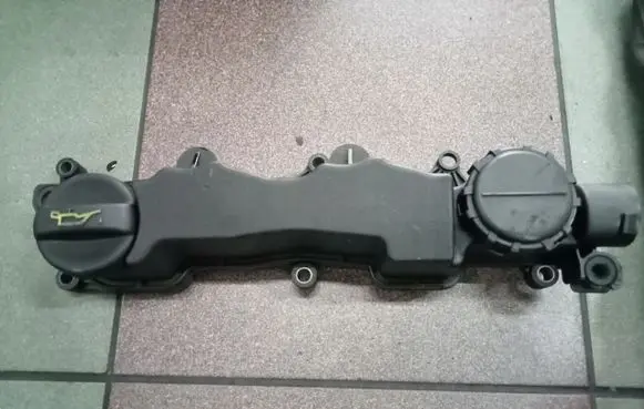 Citroen Berlingo Rocker cam cover 9660281080