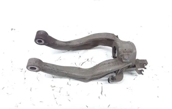 Volvo XC90 Lower shock absorber bracket 31360635