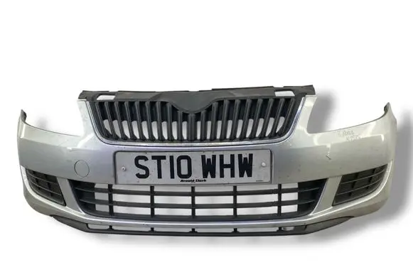 Skoda Fabia Mk2 (5J) Front bumper 