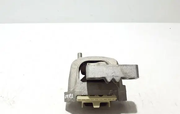Volkswagen Taigo Engine mount bracket 2Q0199262BK