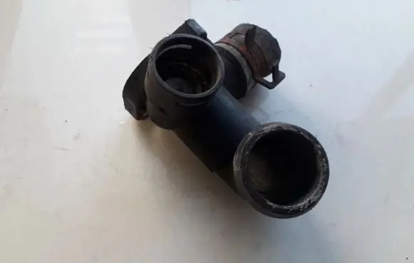 Seat Ibiza II (6k) Engine coolant pipe/hose 028121133C