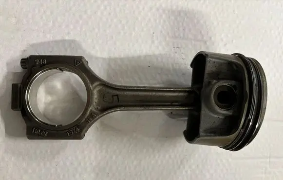 Porsche Cayenne (92A) Piston 94810301070 94810304672