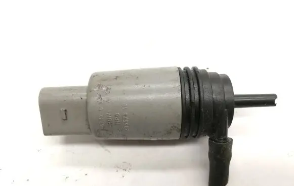 BMW 3 E90 E91 Windscreen/windshield washer pump 6934159