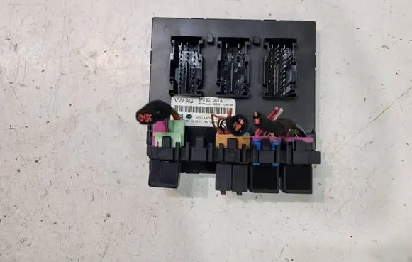 Audi A3 S3 8P Comfort/convenience module 8P0907063A