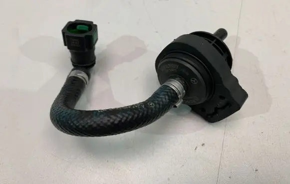 Mercedes-Benz A W177 Vacuum valve A0004703800