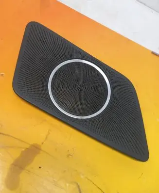 Side speaker trim/cover