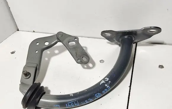 BMW 7 E65 E66 Tailgate/trunk/boot hinge 8240339