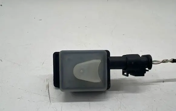 Mini Clubman F54 Airbag deployment crash/impact sensor 9305252 1010151682