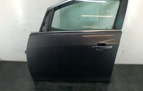 Opel Astra J Front door Z177