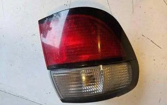 Mazda 626 Rear/tail lights R2265