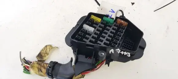 Audi A6 S6 C4 4A Fuse box set