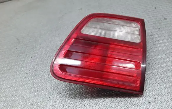 Mercedes-Benz E W210 Tailgate rear/tail lights A2108202464