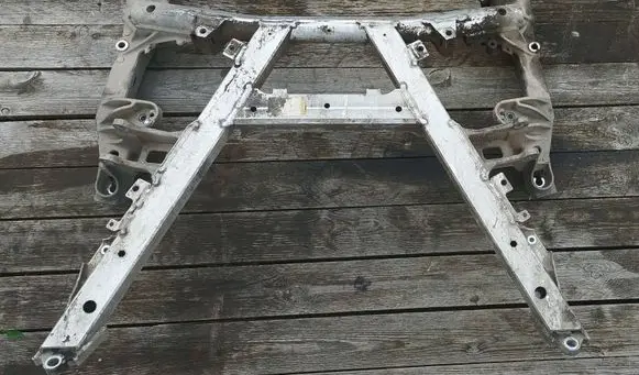 BMW 5 E39 Front subframe