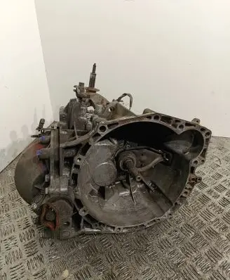 Peugeot Expert Manual 6 speed gearbox 9684587010