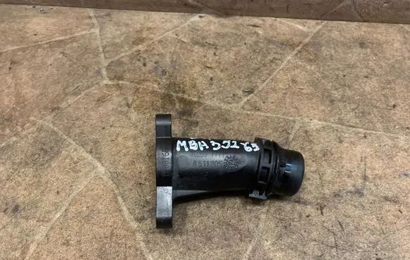BMW 3 F30 F35 F31 Engine coolant pipe/hose 8511205