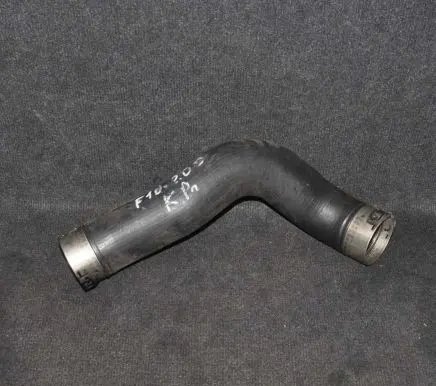 Intercooler hose/pipe