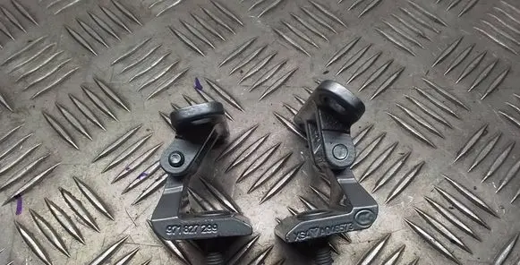 Porsche Cayenne (9Y0 9Y3) Loading door lock loop/hook striker 971827299