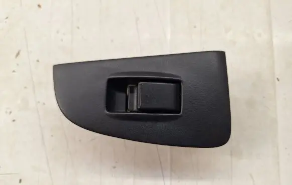 Toyota Avensis T250 Electric window control switch 8481005050 7423105140