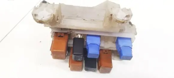Nissan X-Trail T30 Fuse box set