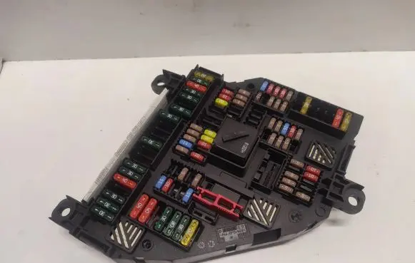 BMW 5 F10 F11 Fuse module 61149264923 61149252812 61149234423