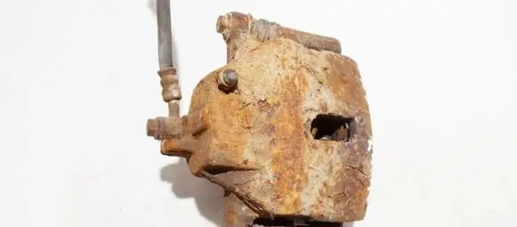 Nissan Almera N16 Front brake caliper
