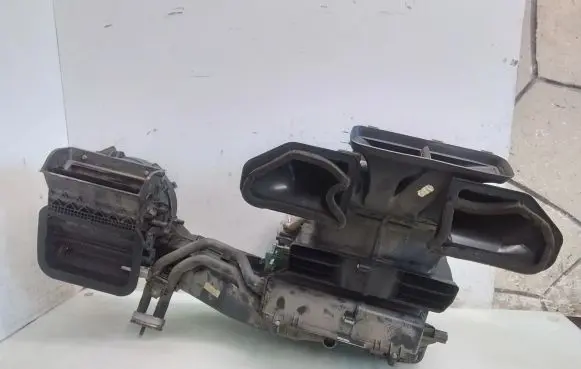 Audi A4 S4 B6 8E 8H Interior heater climate box assembly housing 