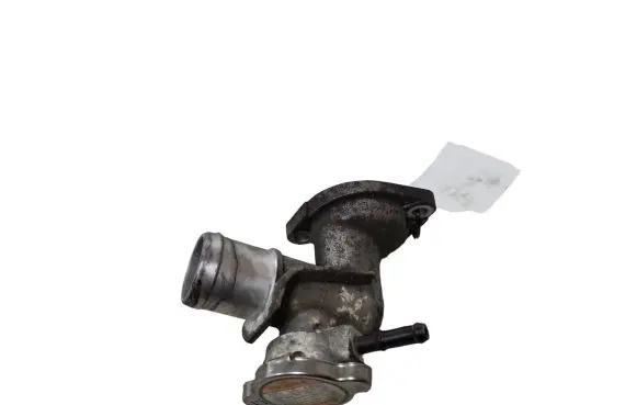KIA Carens II Engine coolant pipe/hose