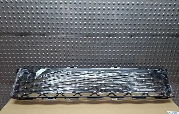 Fiat 500 Front bumper lower grill S26336967 735619520