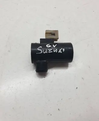 Suzuki Grand Vitara II Windscreen/windshield washer pump