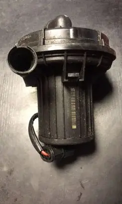 BMW 3 E46 Secondary air pump 7506210